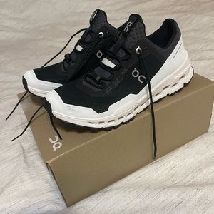 Worn once On Running Shoes. Cloud Ultra. With box.